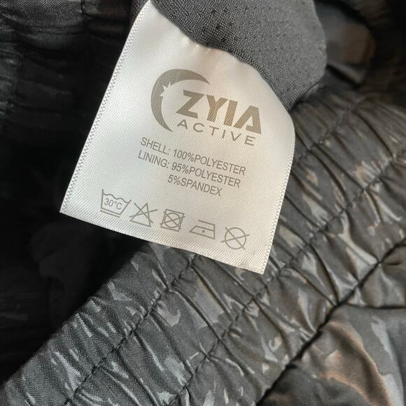 Zyia Active Black Leopard Print Bomber Workout Training Shorts womens L new nwt - Picture 13 of 15
